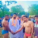 हमीरपुर के बिवांर कस्बे में दंगल प्रतियोगिता का भव्य आयोजन — महिला पहलवानों ने जीता दर्शकों का दिल