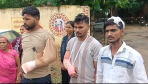 हरपुरकलां में आर्केस्ट्रा देखने को लेकर दबंगों का…