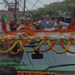भाजपा अध्यक्ष जे.पी. नड्डा पहुंचे गयाजी — डॉ. प्रेम कुमार की जीत के लिए किया रोड शो, विष्णुपद मंदिर में की पूजा-अर्चना