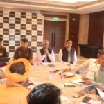 मंडलायुक्त और डीआईजी ने ली बैठक, सनातन एकता पदयात्रा के रूट का किया निरीक्षण