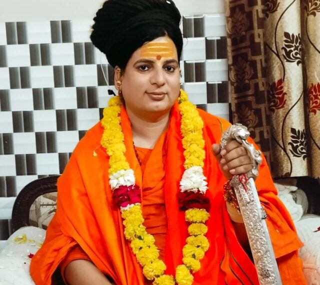 महामंडलेश्वर साध्वी ईश्वरीनंदगिरीजी का भीनमाल में भव्य स्वागत — तीन दिवस तक रहेंगी श्री क्षेमंकरी माताजी तलहटी में विराजमान