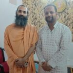 बोधगया में परशुराम गुरूकुल ट्रस्ट के सदस्यों ने महामंडलेश्वर विवेकानंद गिरी जी महाराज से की भेंट, अंगवस्त्र देकर किया सम्मानित