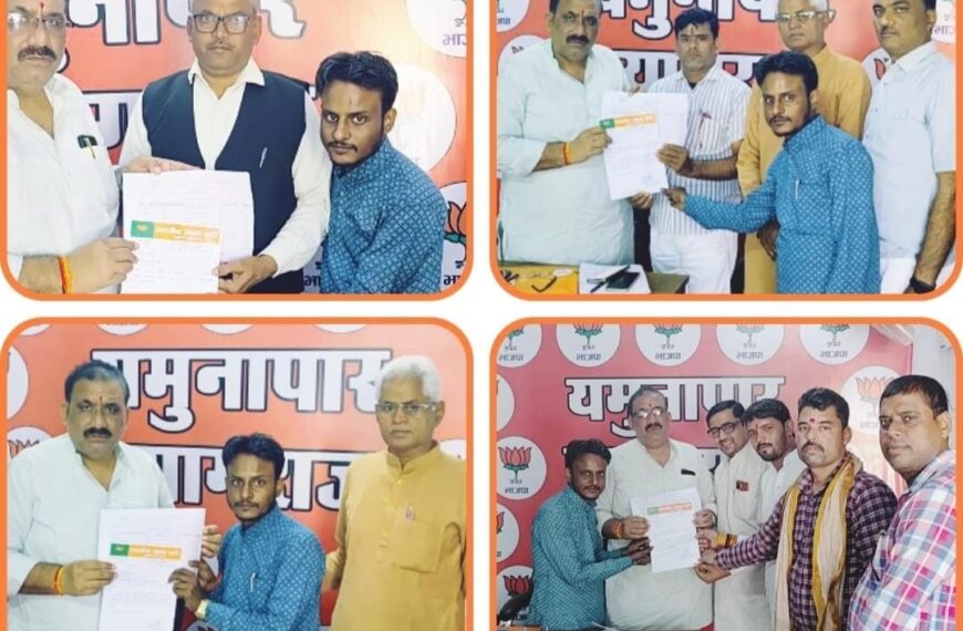 BJP рдкреНрд░рдпрд╛рдЧрд░рд╛рдЬ рдпрдореБрдирд╛рдкрд╛рд░ рдЬрд┐рд▓рд╛рдзреНрдпрдХреНрд╖ рд░рд╛рдЬреЗрд╢ рд╢реБрдХреНрд▓ рдиреЗ SIR рдЕрднрд┐рдпрд╛рди рдХреЗ рдЕрдВрддрд░реНрдЧрдд BLA-2 рд╕реВрдЪреА рд╕реМрдВрдкреА тАФ рд╡рд┐рдзрд╛рдирд╕рднрд╛ рд╕реНрддрд░ рдкрд░ рд╕рддреНрдпрд╛рдкрди рдкреНрд░рдХреНрд░рд┐рдпрд╛ рдХреЛ рджрд┐рдпрд╛ рджрд┐рд╢рд╛-рдирд┐рд░реНрджреЗрд╢