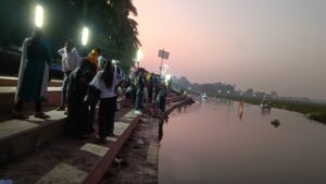 इकौना के सीताद्वार मेले में उमड़ा आस्था का…