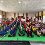 मुस्कान अभियान के तहत छात्राओं को जागरूक कर रही अनूपपुर पुलिस