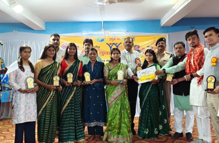 जिला स्तरीय युवा उत्सव में युवा प्रतिभाओं का…
