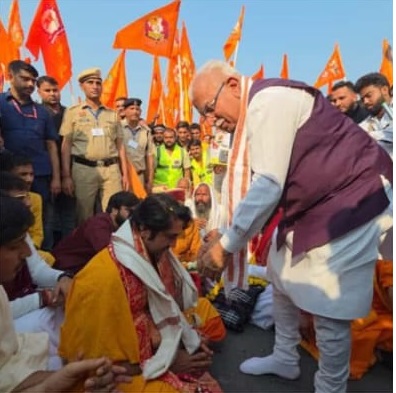 पूर्व CM मनोहर लाल खट्टर पदयात्रा में हुए शामिल