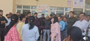 देवरिया मेडिकल कॉलेज में बढ़ा तनाव