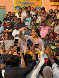 बिहार विधानसभा चुनाव में नेहा शर्मा का प्रचार