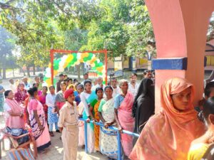 पोठिया में विधानसभा चुनाव: मतदान उत्साह और कड़ी&hellip;