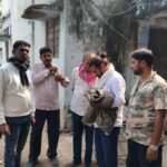 महुआ में 65 वर्षीय महिला का शव संदिग्ध हालात में मिला