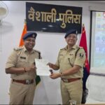 गंगाब्रिज थाना क्षेत्र में मिनी गन फैक्ट्री का खुलासा करने वाली टीम सम्मानित