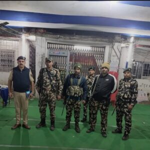 गया कॉलेज परिसर स्थित स्ट्रॉंग रूम का रात&hellip;