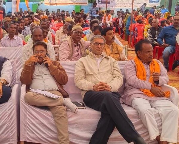 जनजातीय गौरव दिवस कार्यक्रम में उमड़ा जनसमुदाय