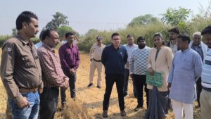 कलेक्टर ने ग्राम चिल्हारी में सुपर सीडर उपयोग&hellip;