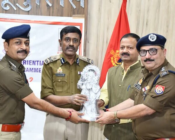 पुलिस SPEL प्रोग्राम फेज-02 में छात्रों को मिला&hellip;