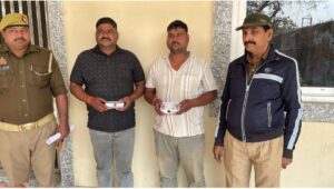 बारादरी पुलिस ने जेबकतरा गैंग पकड़ा, तमंचा-चाकू व&hellip;